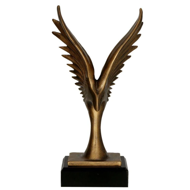 statuetka-odlewana-brazowa-skrzydla.jpg