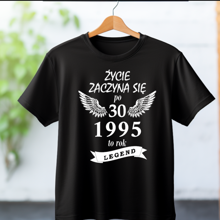 140_zycie_zaczyna sie black.png